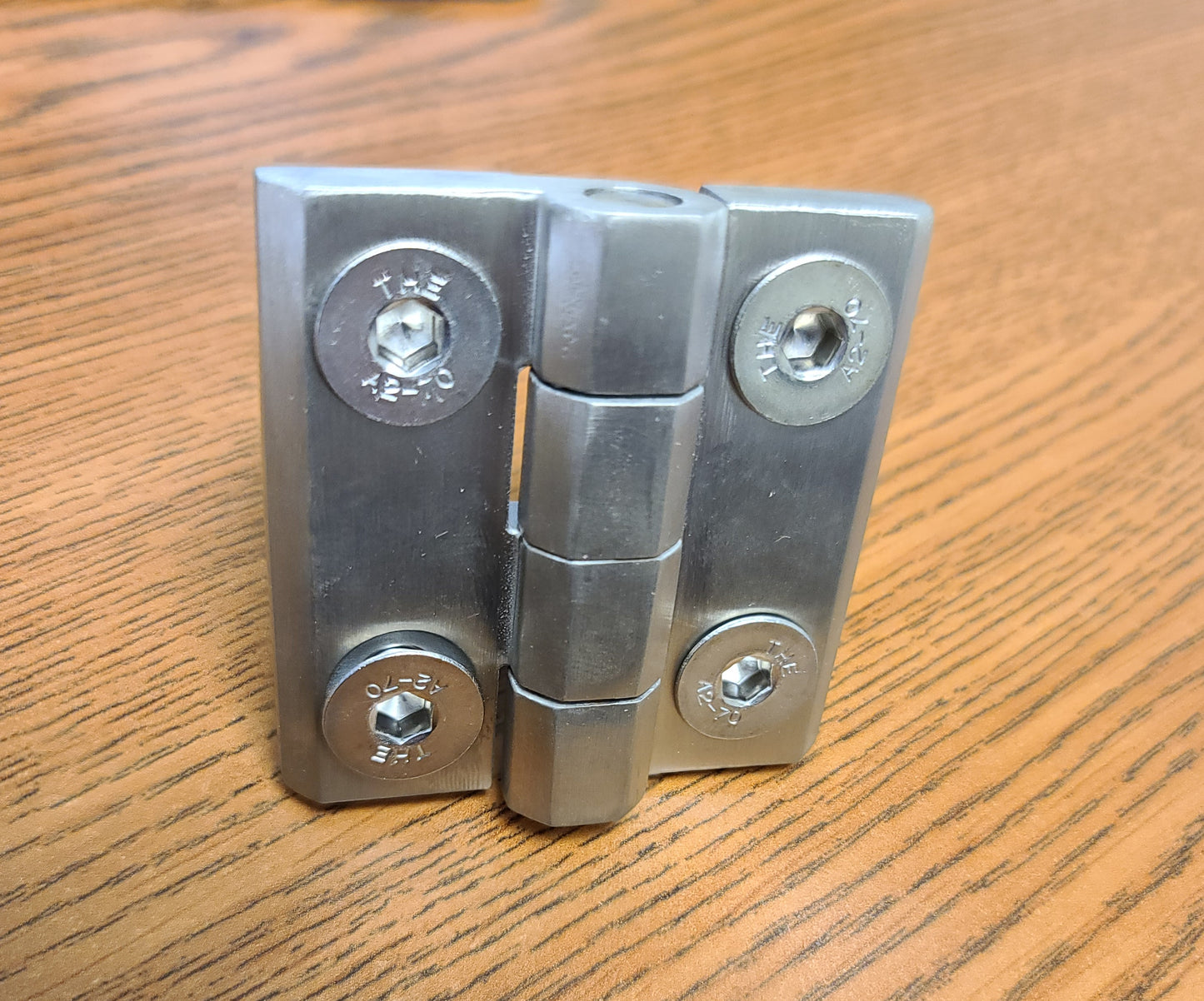 Stainless Steel Hinge /w Hardware