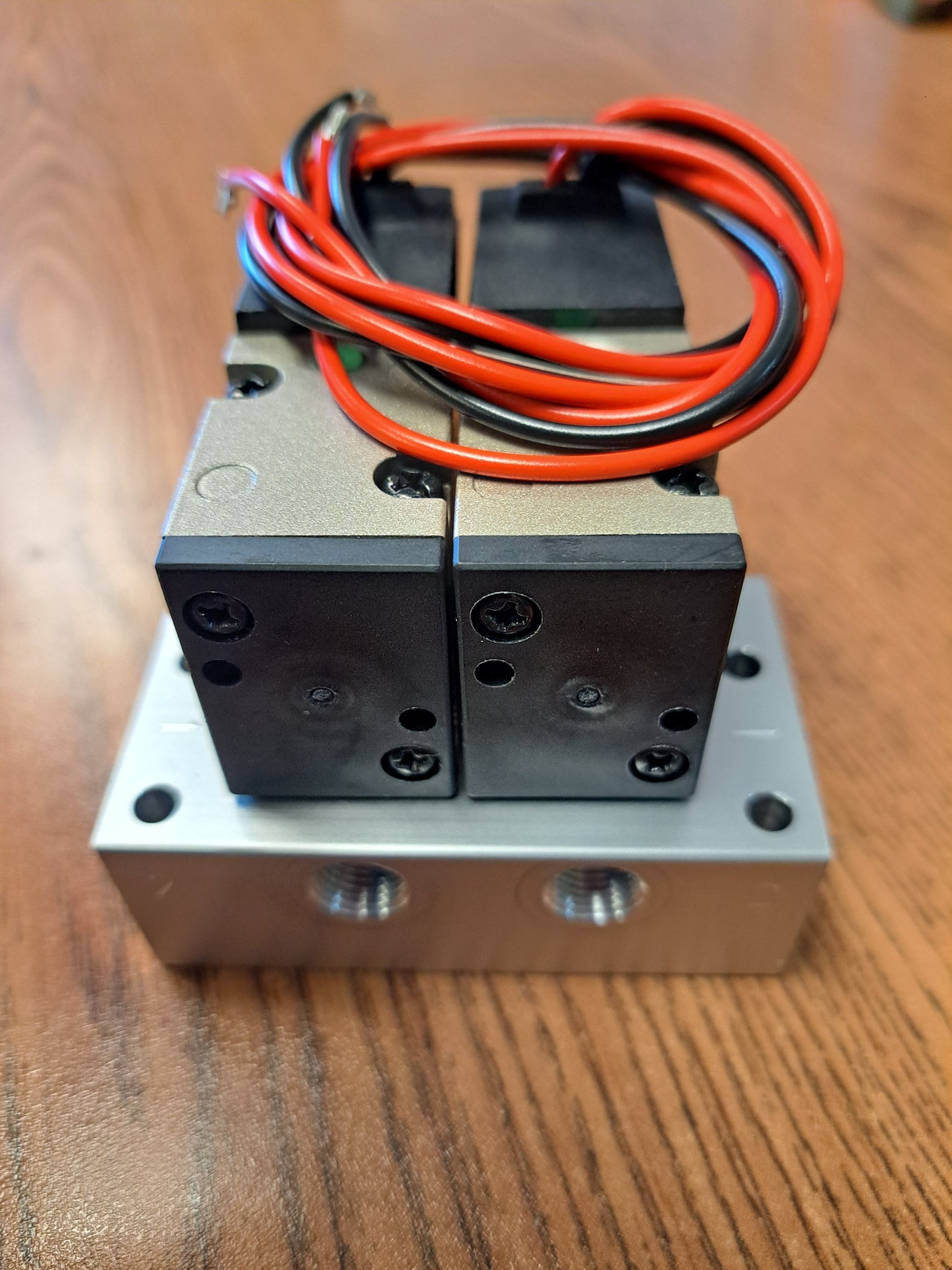 Air Solenoid MCKD M3PB210-06N-2-4