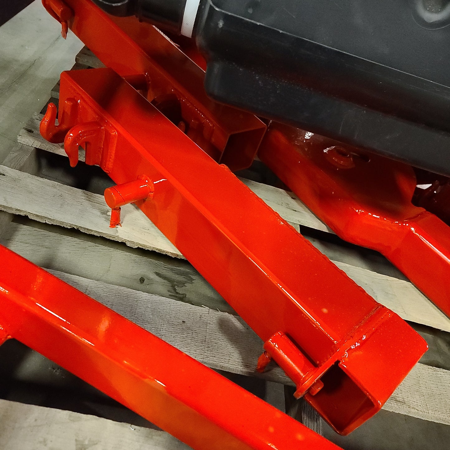 12 Ton L-Arm Receivers BB12-8 Right Passenger Side